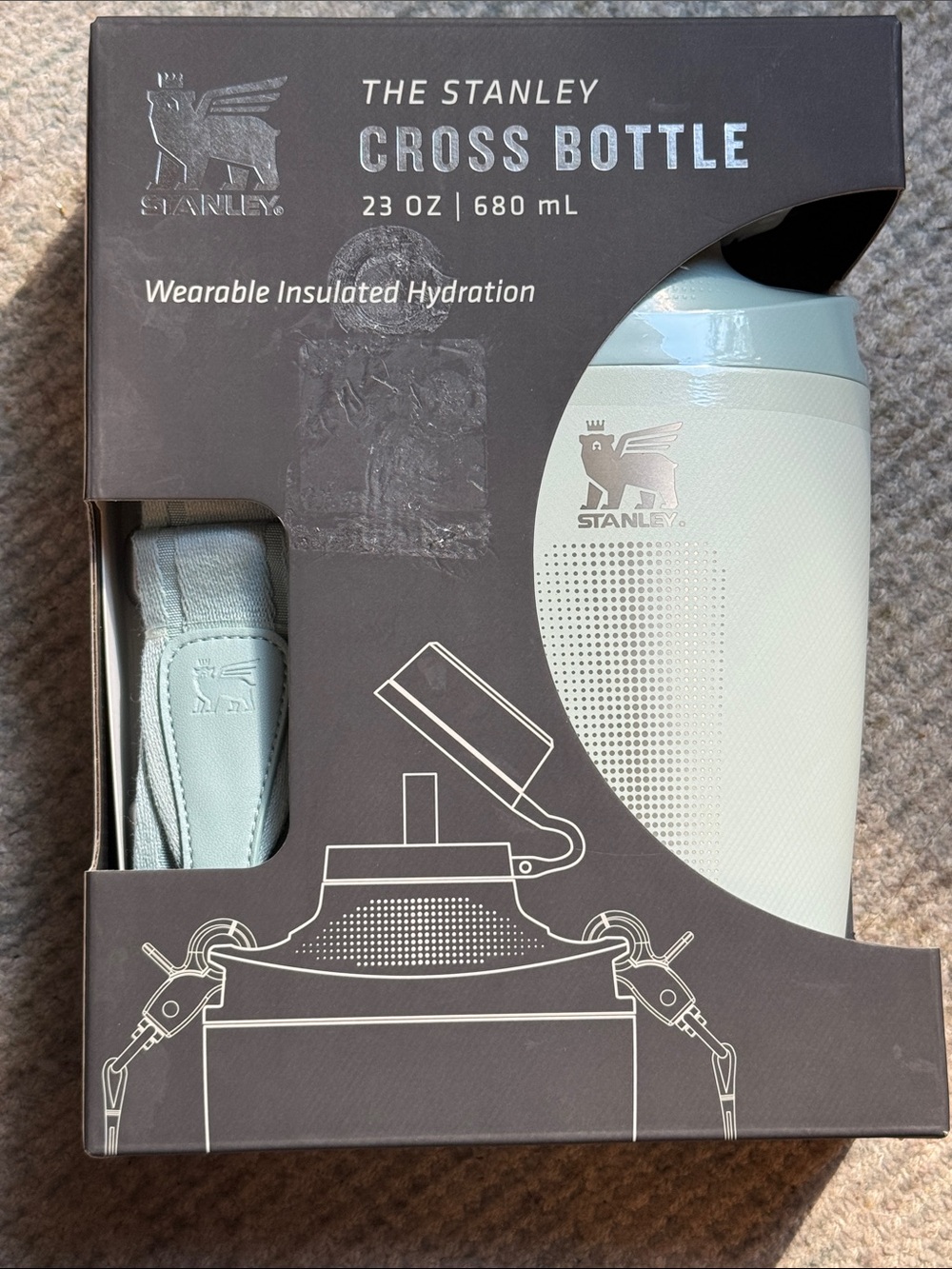 New Stanley Mist Green 23 oz Cross Bottle Wearable Insulated Bottle with Strap - Picture 1 of 4